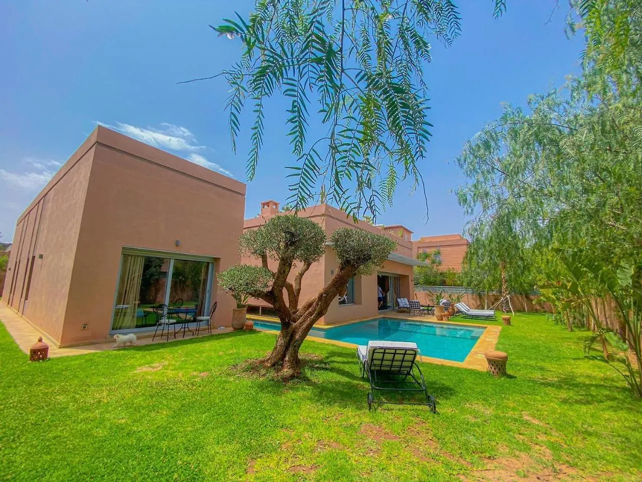 Villa Maje contacts